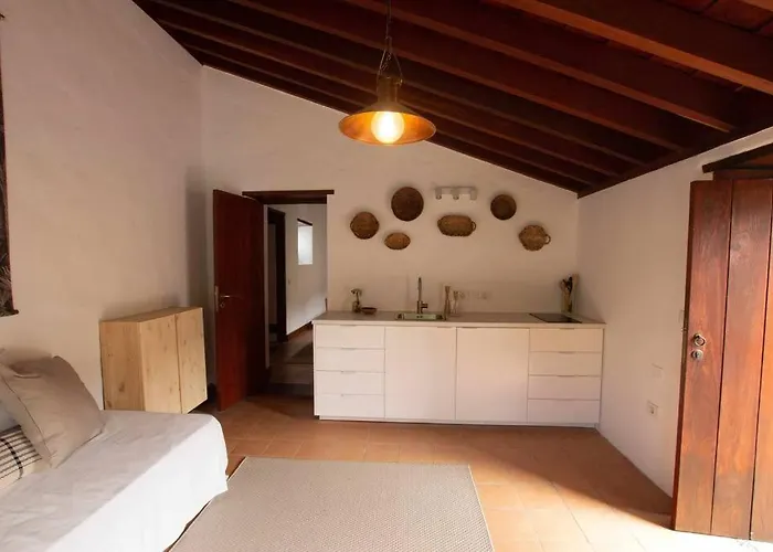 شقة Cerca De La Costa De 2 *