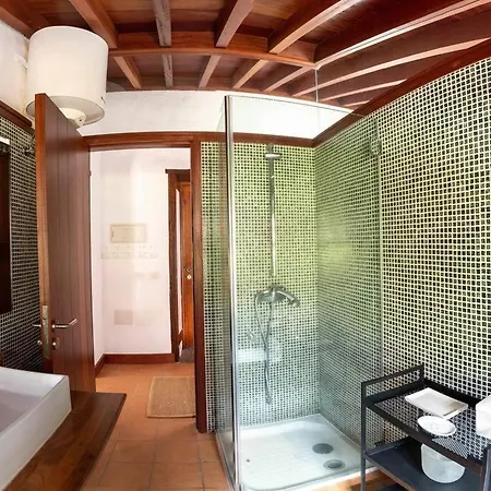 Cerca De La Costa De 2 アパート *